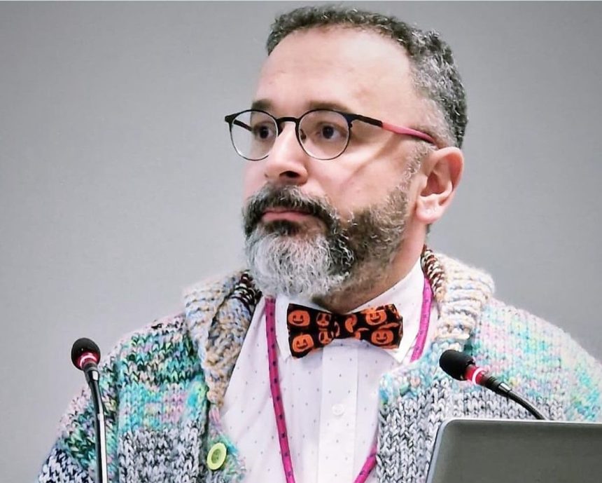 Bizler her canlıda kendi güzelliğini görmeyi öğrenmeliyiz. Tıpkı dünyanın en güzel çocuğunun her çocuk olduğu gibi.